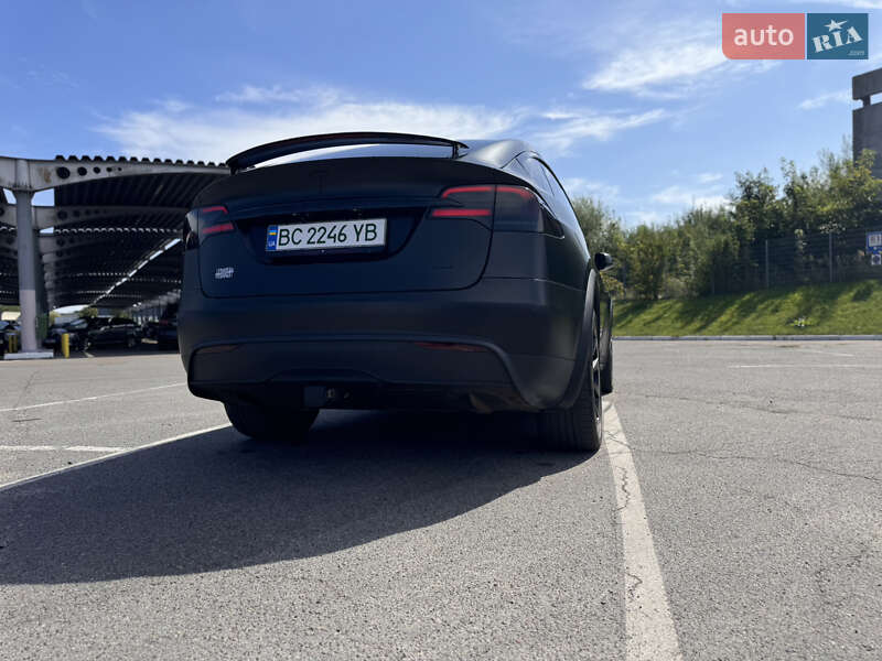 Позашляховик / Кросовер Tesla Model X 2022 в Львові