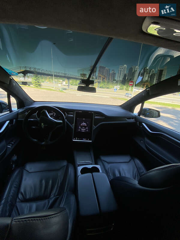 Позашляховик / Кросовер Tesla Model X 2017 в Києві