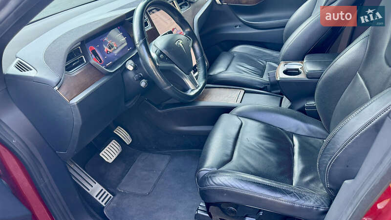 Внедорожник / Кроссовер Tesla Model X 2016 в Киеве фото 13 Внедорожник / Кроссовер Tesla Model X 2016 в Киеве