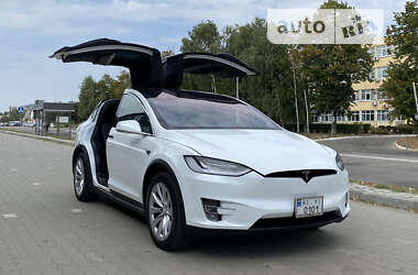 Позашляховик / Кросовер Tesla Model X 2017 в Білій Церкві