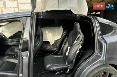 Tesla Model X 2016