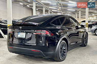Позашляховик / Кросовер Tesla Model X 2016 в 