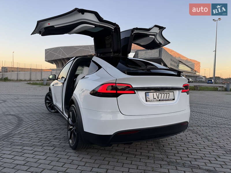 Внедорожник / Кроссовер Tesla Model X 2020 в Львове