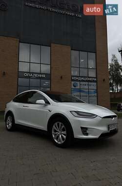 Внедорожник / Кроссовер Tesla Model X 2017 в Черновцах