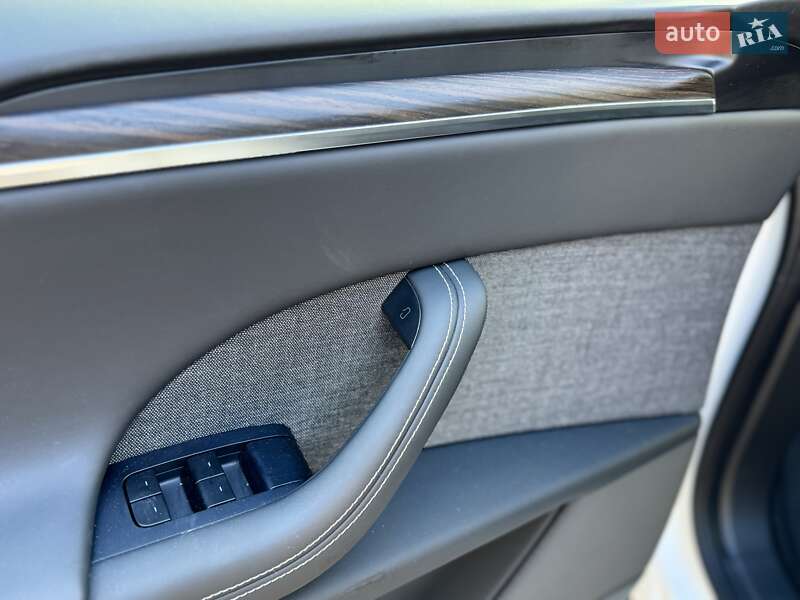 Внедорожник / Кроссовер Tesla Model X 2023 в Одессе