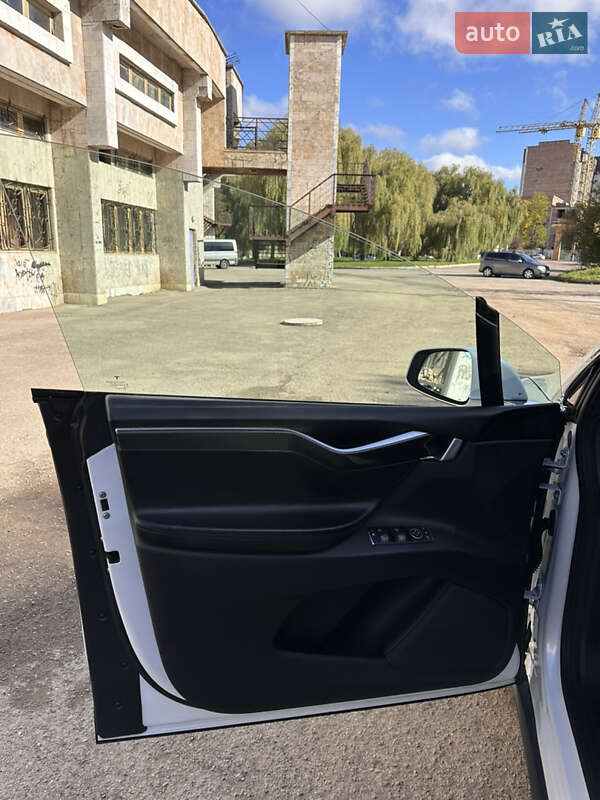 Внедорожник / Кроссовер Tesla Model X 2016 в Ивано-Франковске