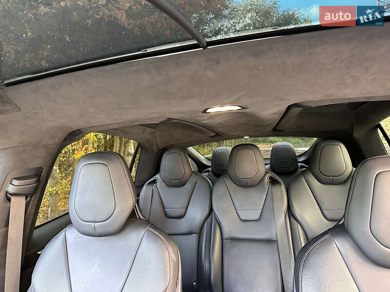Внедорожник / Кроссовер Tesla Model X 2016 в Ивано-Франковске