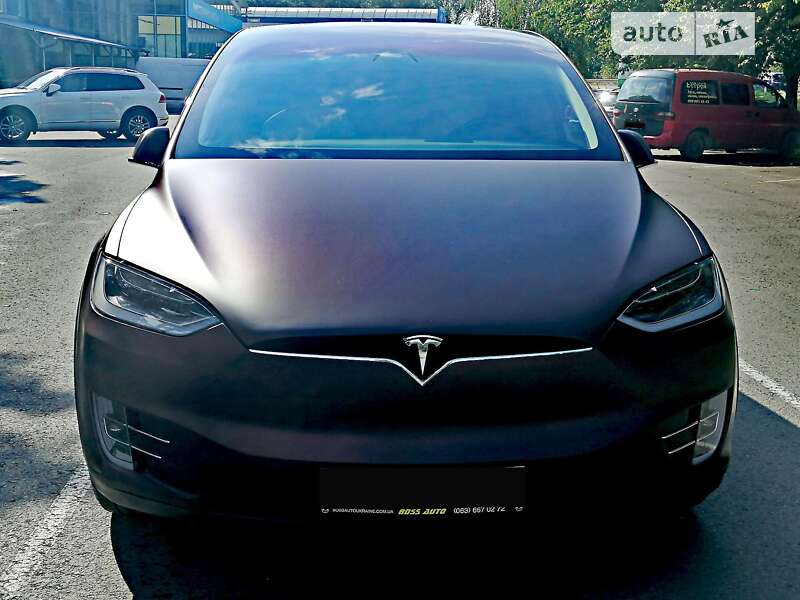 Внедорожник / Кроссовер Tesla Model X 2018 в Ивано-Франковске