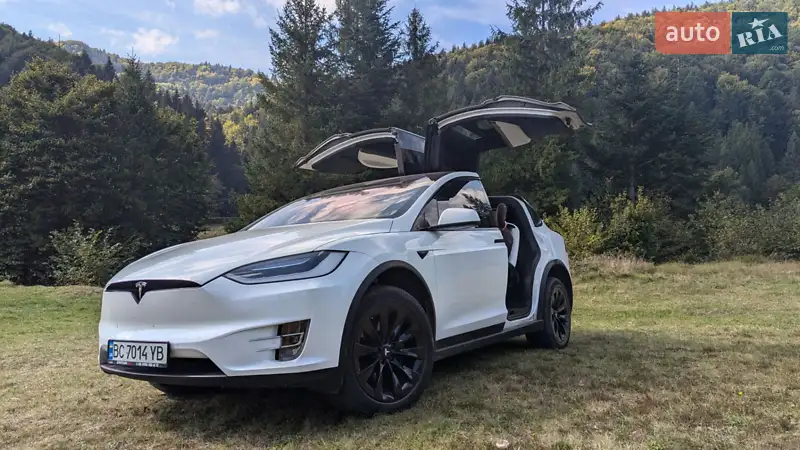 Tesla Model X