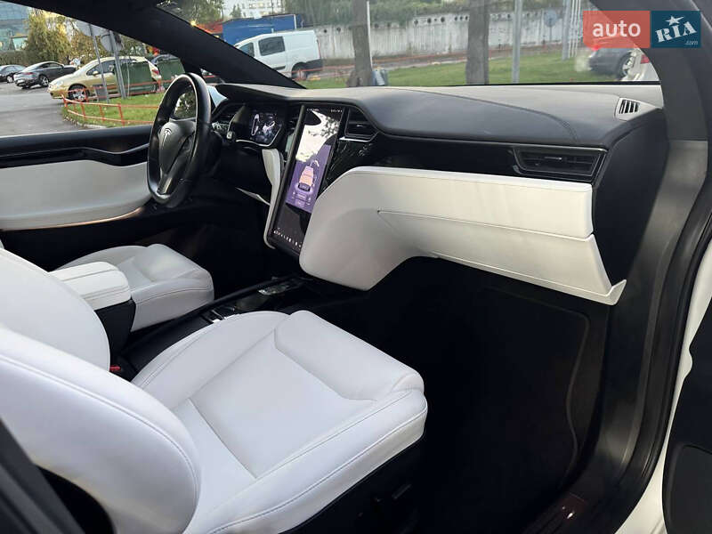 Позашляховик / Кросовер Tesla Model X 2020 в Києві