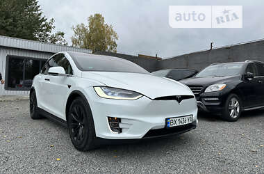 Позашляховик / Кросовер Tesla Model X 2017 в Хмельницькому