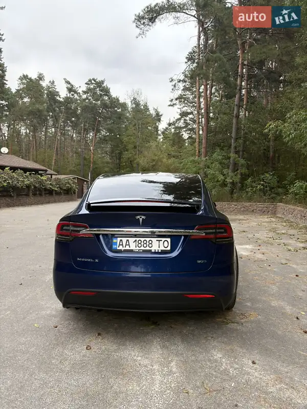 Внедорожник / Кроссовер Tesla Model X 2016 в 