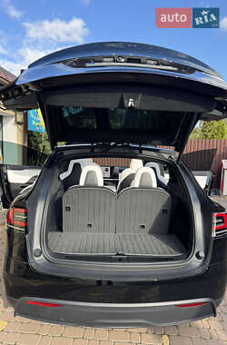 Внедорожник / Кроссовер Tesla Model X 2023 в Киеве