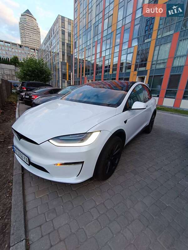 Tesla Model X 2022