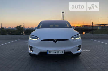 Позашляховик / Кросовер Tesla Model X 2016 в Києві