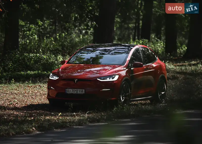 Tesla Model X