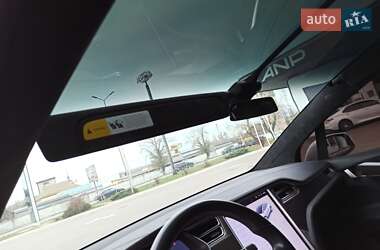 Позашляховик / Кросовер Tesla Model X 2017 в Києві