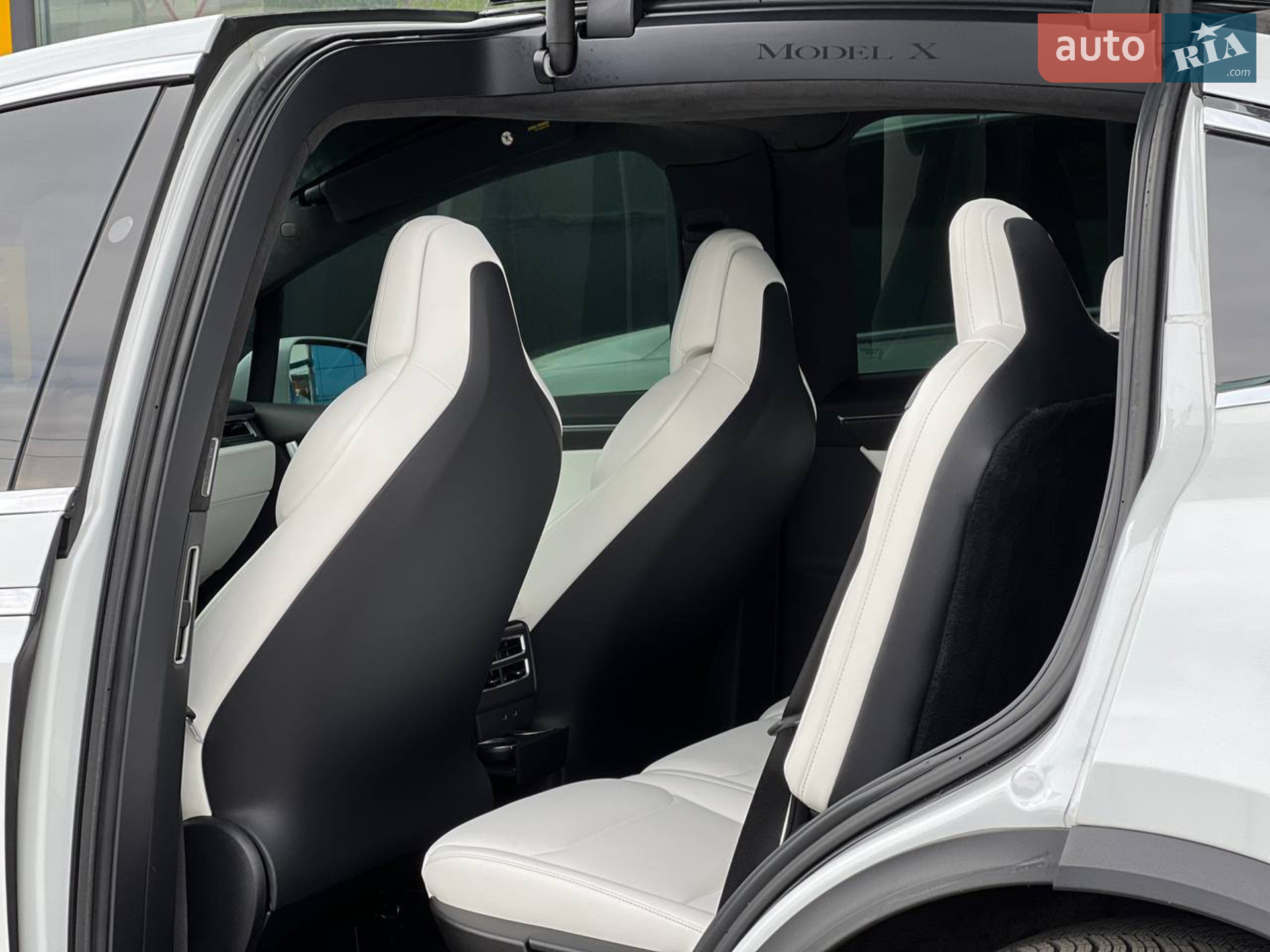 2018 Tesla Model X - мініатюра 8