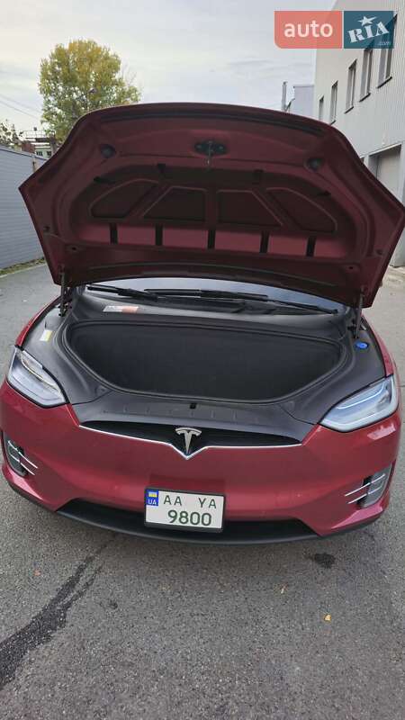 Внедорожник / Кроссовер Tesla Model X 2016 в Киеве