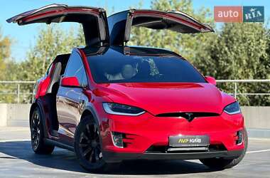 Внедорожник / Кроссовер Tesla Model X 2019 в Киеве