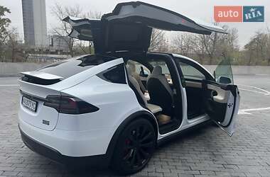 Позашляховик / Кросовер Tesla Model X 2023 в 