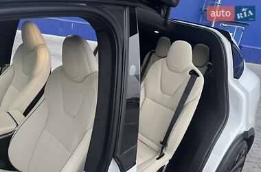 Позашляховик / Кросовер Tesla Model X 2023 в 