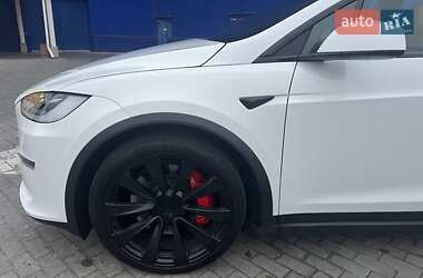 Позашляховик / Кросовер Tesla Model X 2023 в 