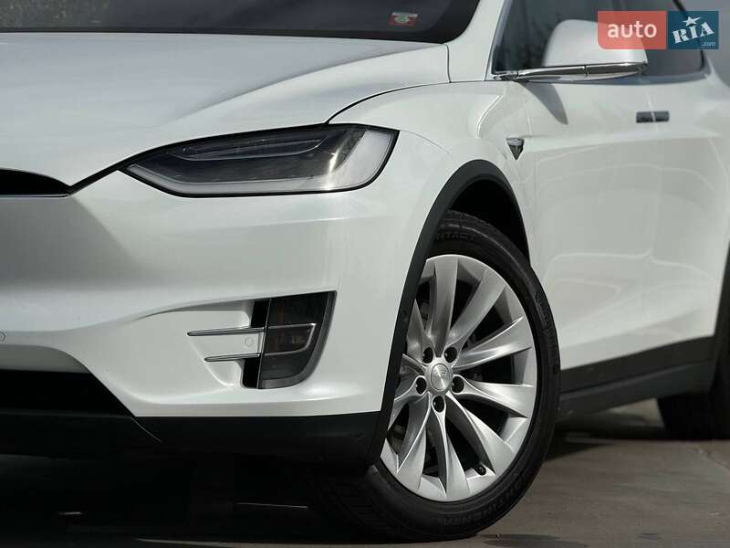Позашляховик / Кросовер Tesla Model X 2017 в Білій Церкві