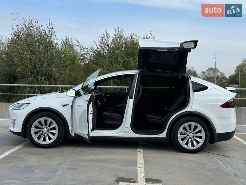 Позашляховик / Кросовер Tesla Model X 2017 в Білій Церкві фото 23 Позашляховик / Кросовер Tesla Model X 2017 в Білій Церкві