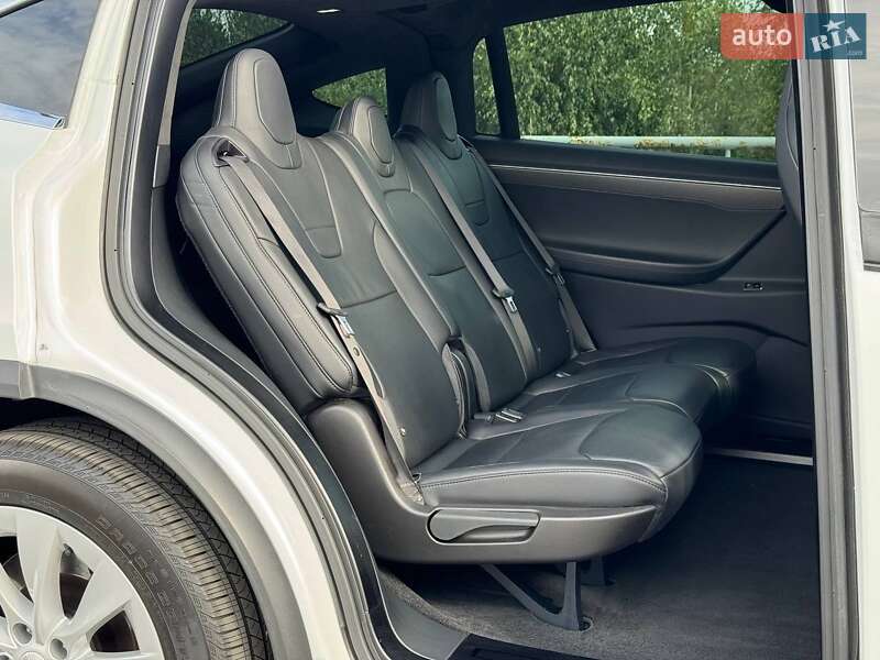 Позашляховик / Кросовер Tesla Model X 2017 в Білій Церкві фото 45 Позашляховик / Кросовер Tesla Model X 2017 в Білій Церкві