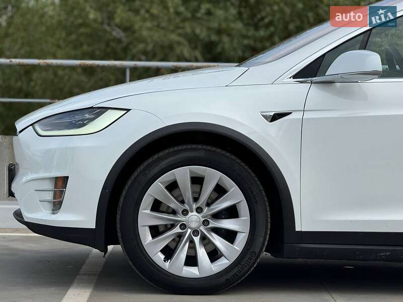 Позашляховик / Кросовер Tesla Model X 2017 в Білій Церкві фото 48 Позашляховик / Кросовер Tesla Model X 2017 в Білій Церкві
