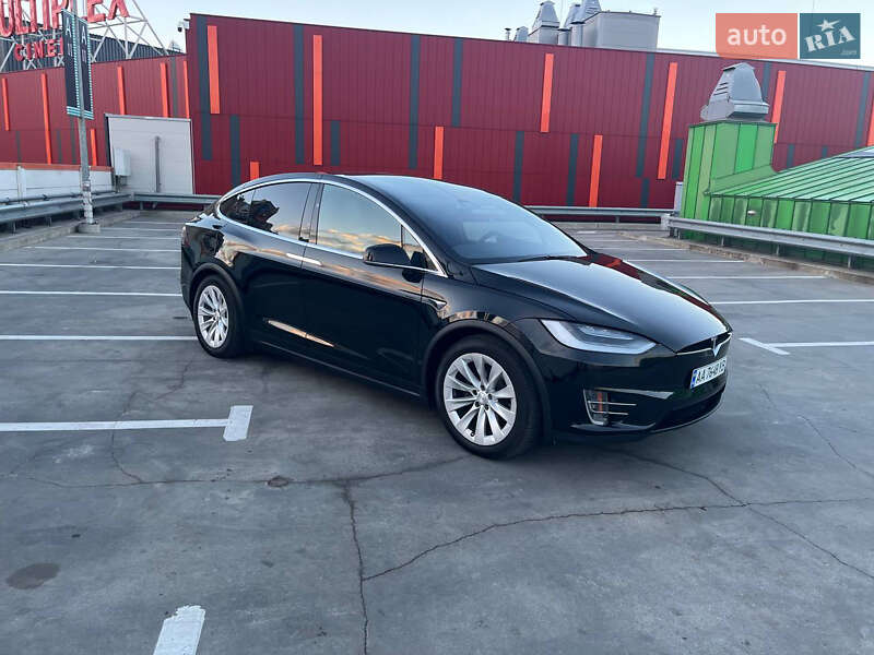 Внедорожник / Кроссовер Tesla Model X 2018 в 