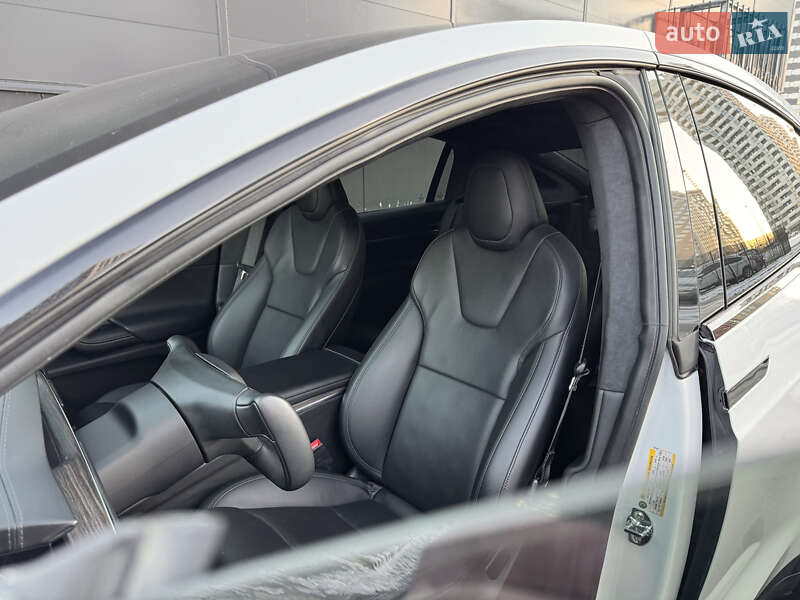 Внедорожник / Кроссовер Tesla Model X 2022 в Киеве
