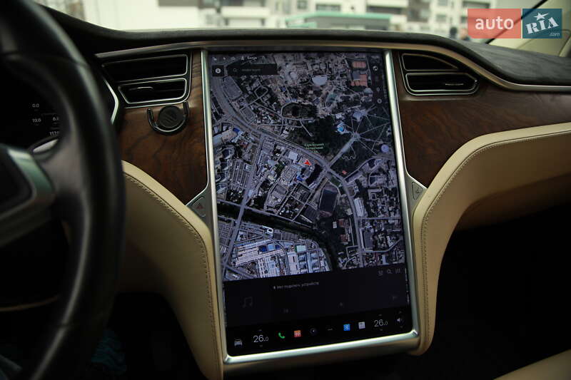 Позашляховик / Кросовер Tesla Model X 2017 в Харкові