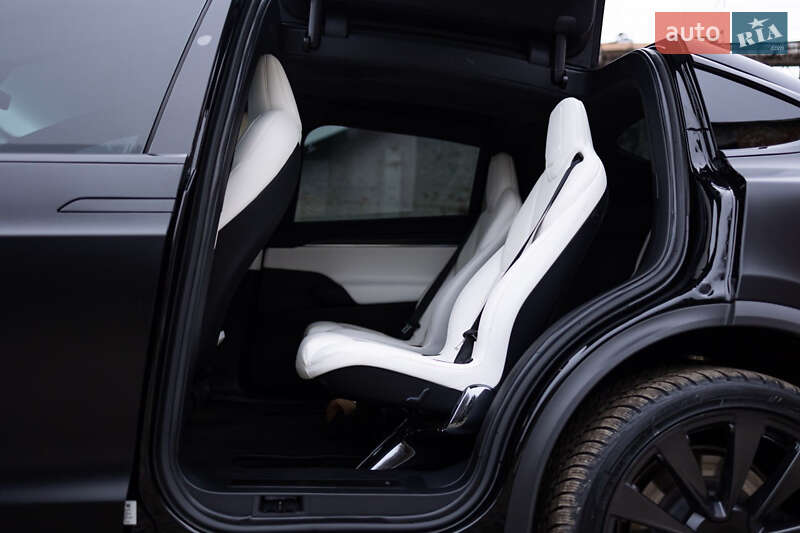 Внедорожник / Кроссовер Tesla Model X 2022 в Тернополе