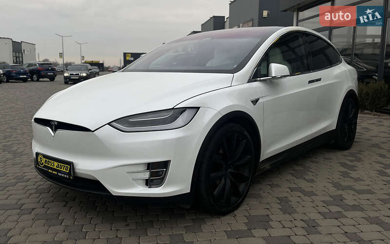 Позашляховик / Кросовер Tesla Model X 2019 в Мукачевому