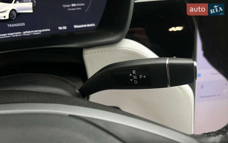 Позашляховик / Кросовер Tesla Model X 2019 в Мукачевому