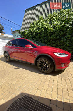 Внедорожник / Кроссовер Tesla Model X 2020 в 