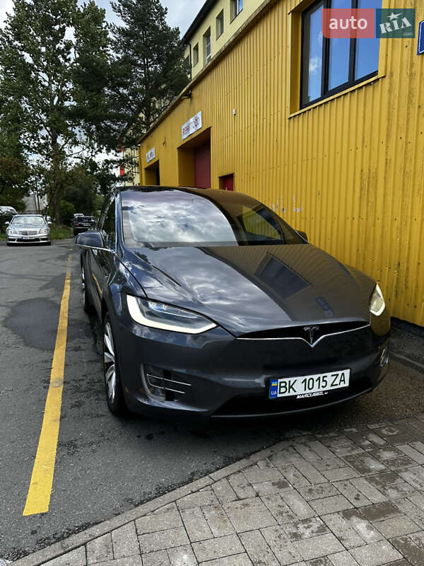 Внедорожник / Кроссовер Tesla Model X 2019 в Ровно фото Внедорожник / Кроссовер Tesla Model X 2019 в Ровно