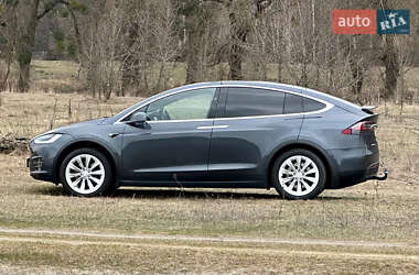 Внедорожник / Кроссовер Tesla Model X 2018 в 