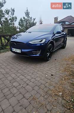 Позашляховик / Кросовер Tesla Model X 2016 в Рівному