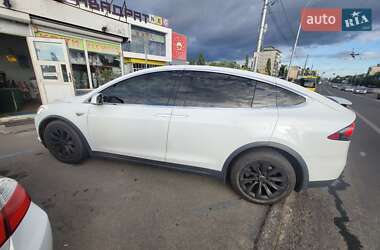 Внедорожник / Кроссовер Tesla Model X 2016 в 
