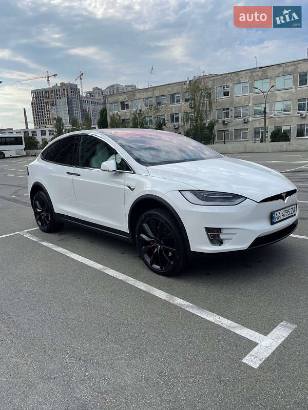 Позашляховик / Кросовер Tesla Model X 2017 в Кременчуці