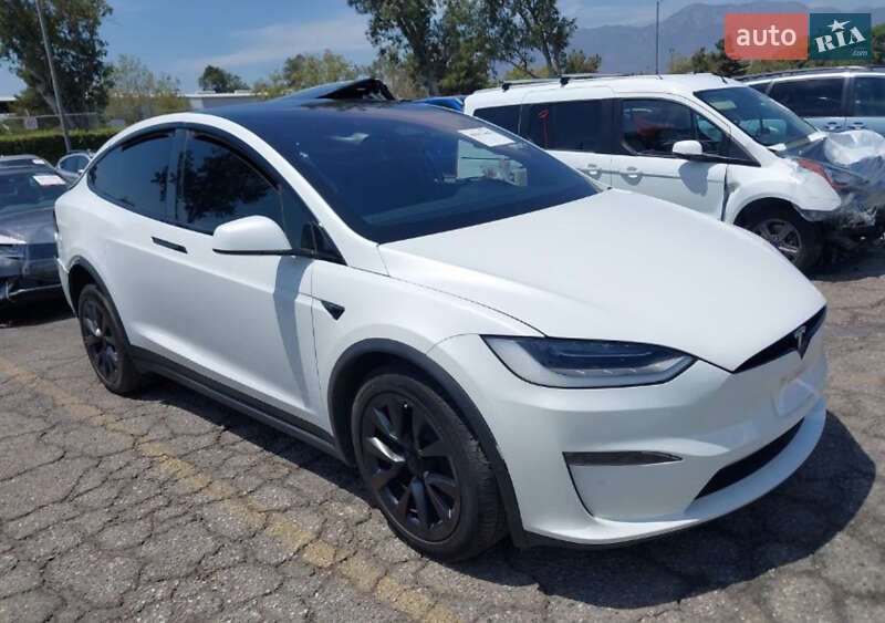 Tesla Model X 2023