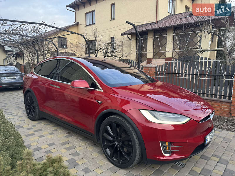 Позашляховик / Кросовер Tesla Model X 2019 в Івано-Франківську