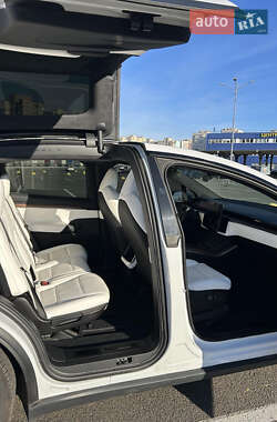 Внедорожник / Кроссовер Tesla Model X 2023 в 