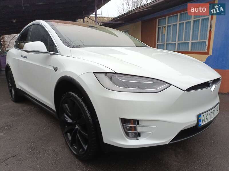 Внедорожник / Кроссовер Tesla Model X 2017 в Харькове