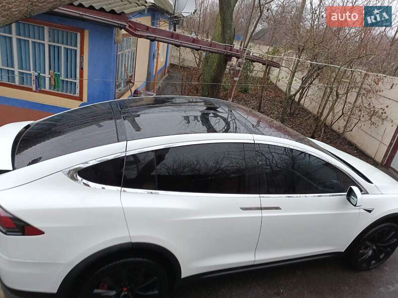 Внедорожник / Кроссовер Tesla Model X 2017 в Харькове