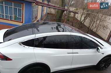 Внедорожник / Кроссовер Tesla Model X 2017 в 