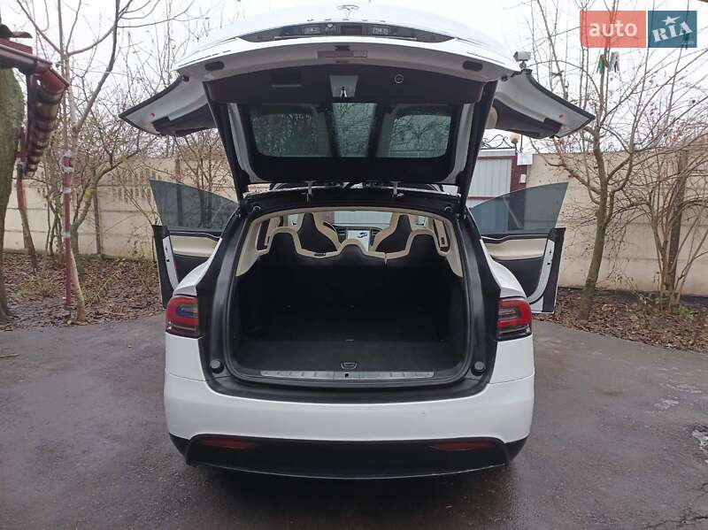 Внедорожник / Кроссовер Tesla Model X 2017 в Харькове